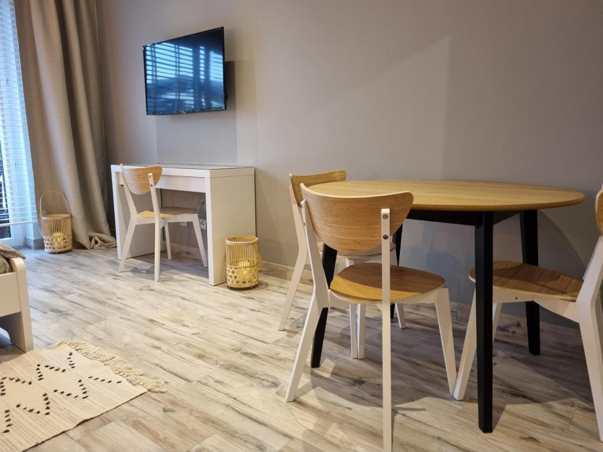 Apple Apartments - Gdanska Prywatne Miejsce Parkingowe Łódź Exterior foto