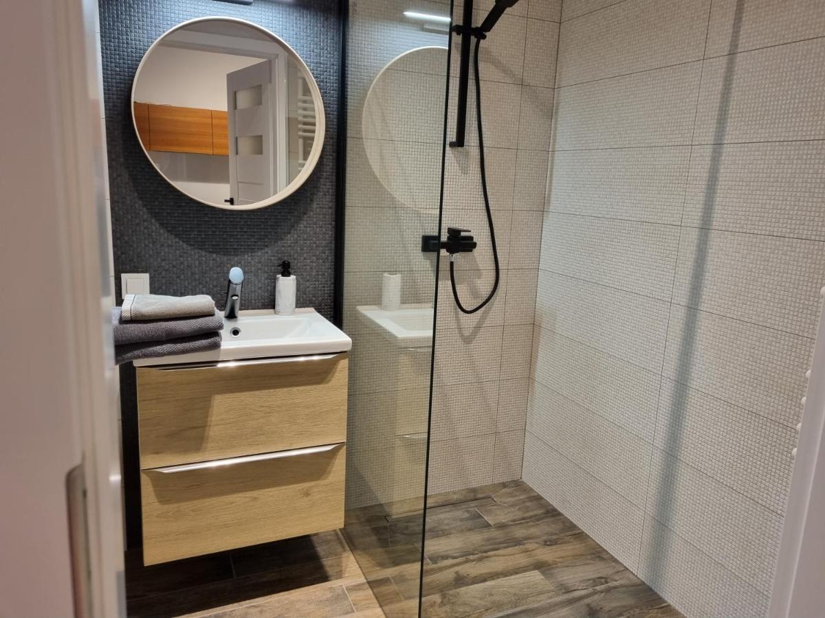 Apple Apartments - Gdanska Prywatne Miejsce Parkingowe Łódź Exterior foto